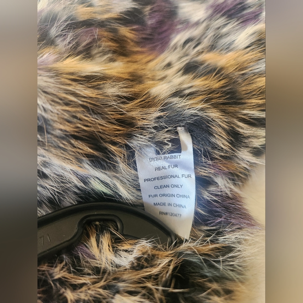 Genuine Rabbit Fur Vest - Picture 11 of 11